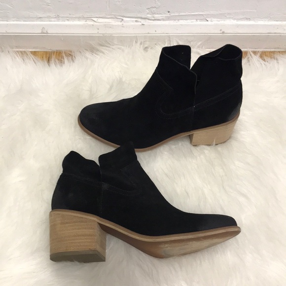 BP. Black Brice Notch Suede Ankle Booties 8.5 - Picture 3 of 6